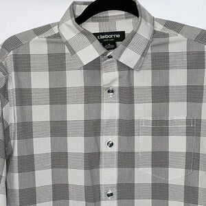 Men’s Claiborne Easy Care Shirt, Size M